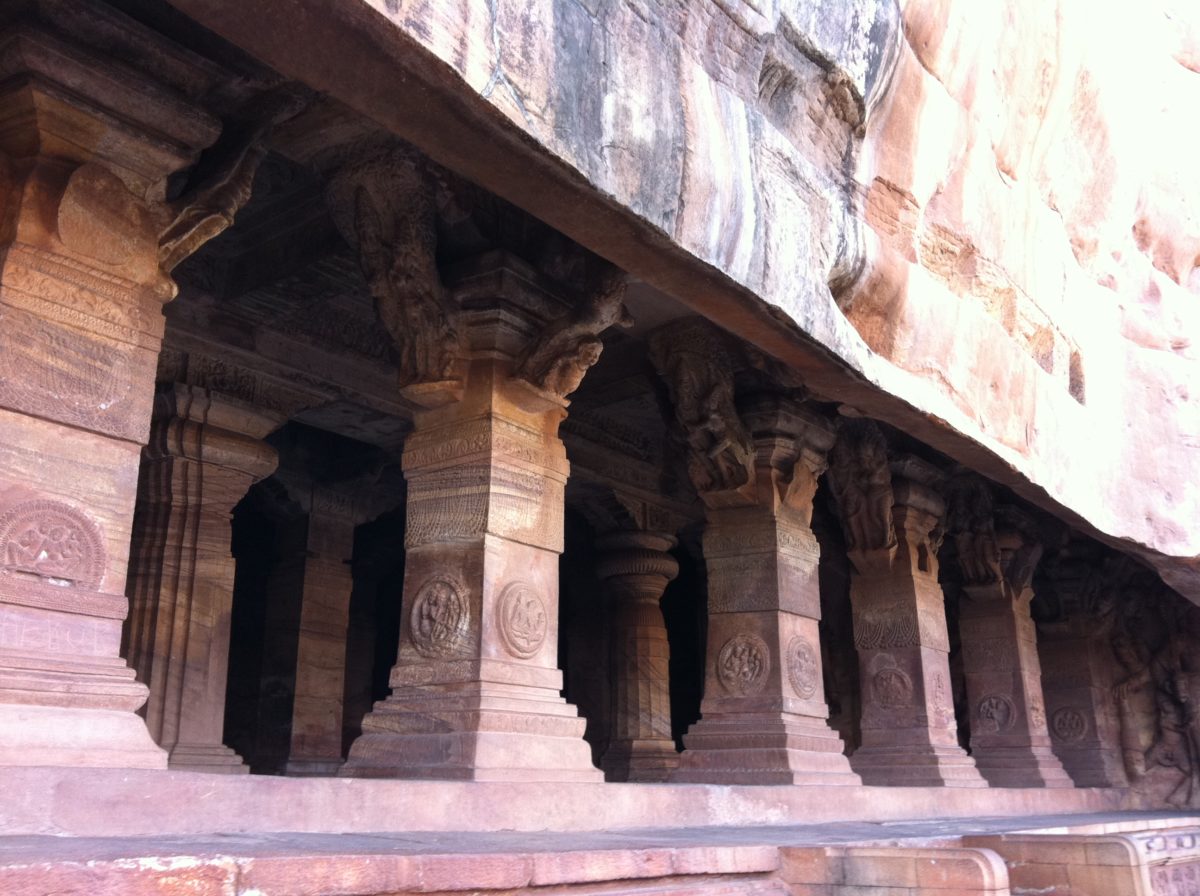 8 destinations of karnataka popular for their history