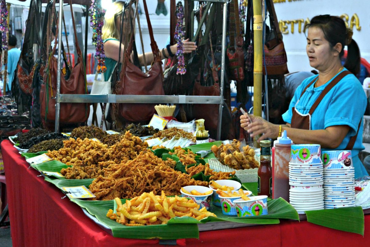 Chiang Mai Sunday Market Walking Street