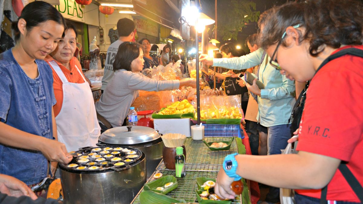 Chiang Mai Sunday Market Walking Street