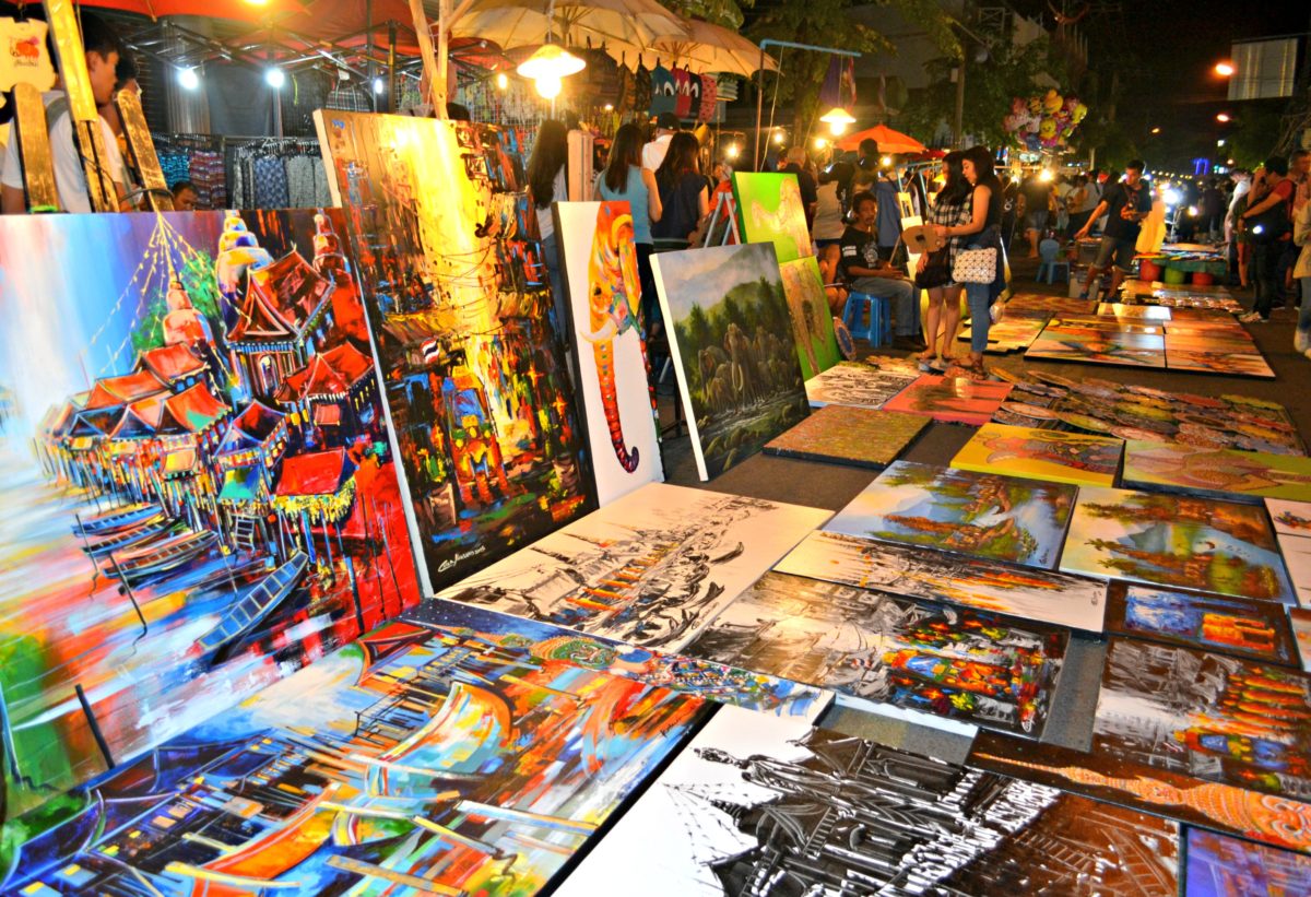 Chiang Mai Sunday Market Walking Street