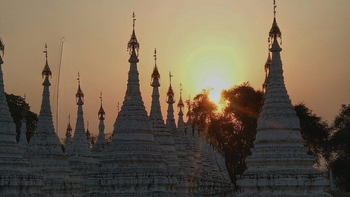 places to visit in Mandalay