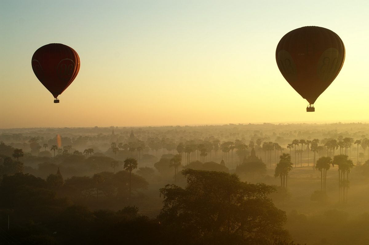 hot air balloon ride in Bagan