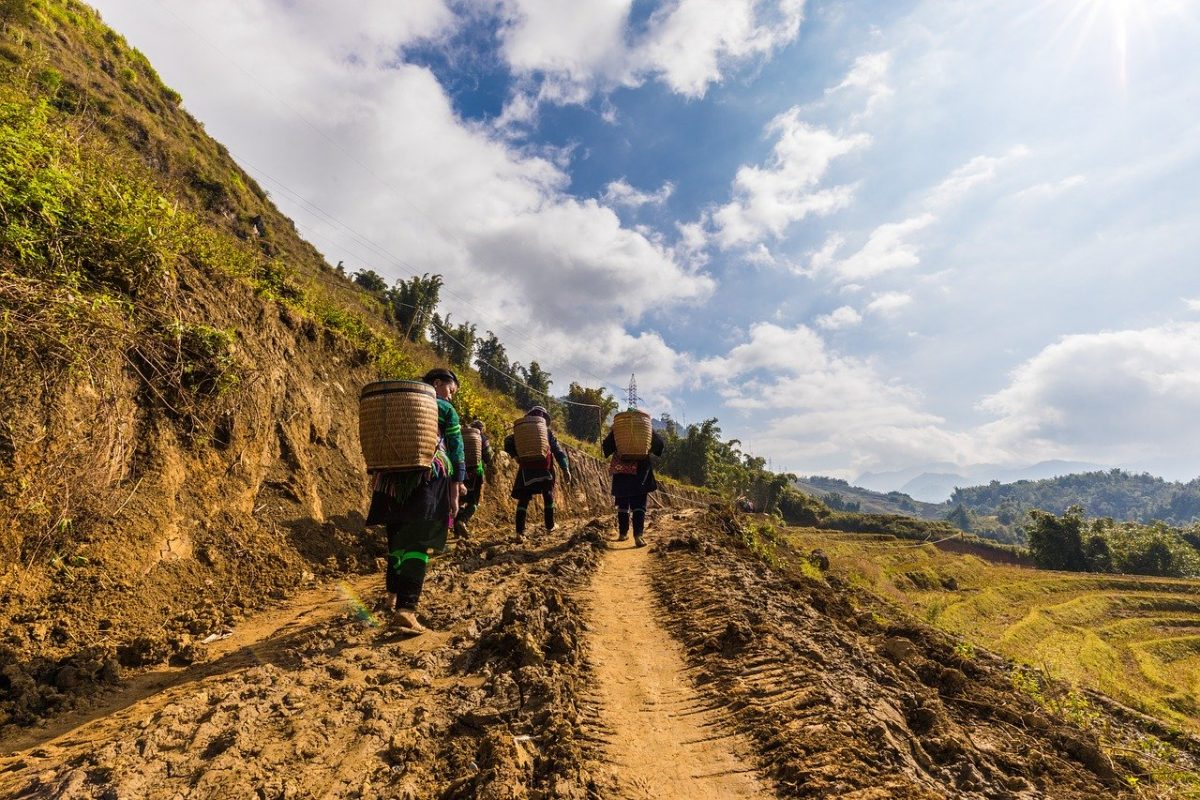 backpack trip vietnam