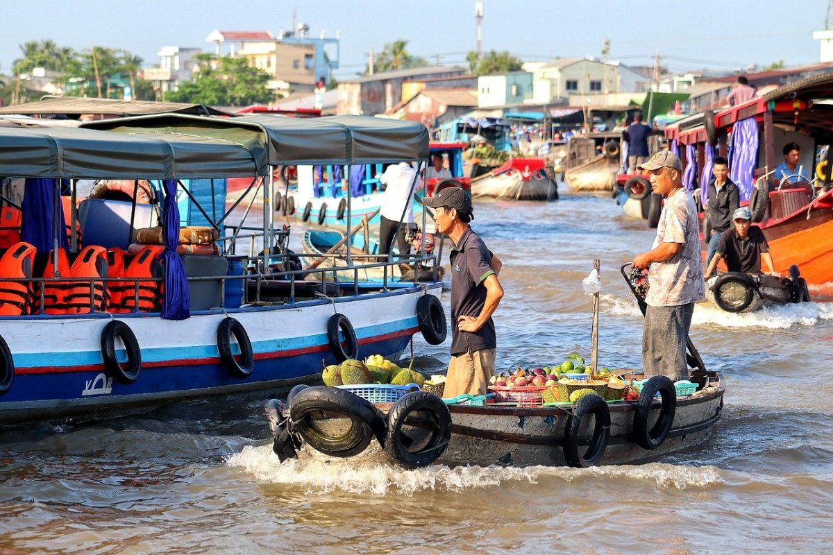 tourist traps vietnam