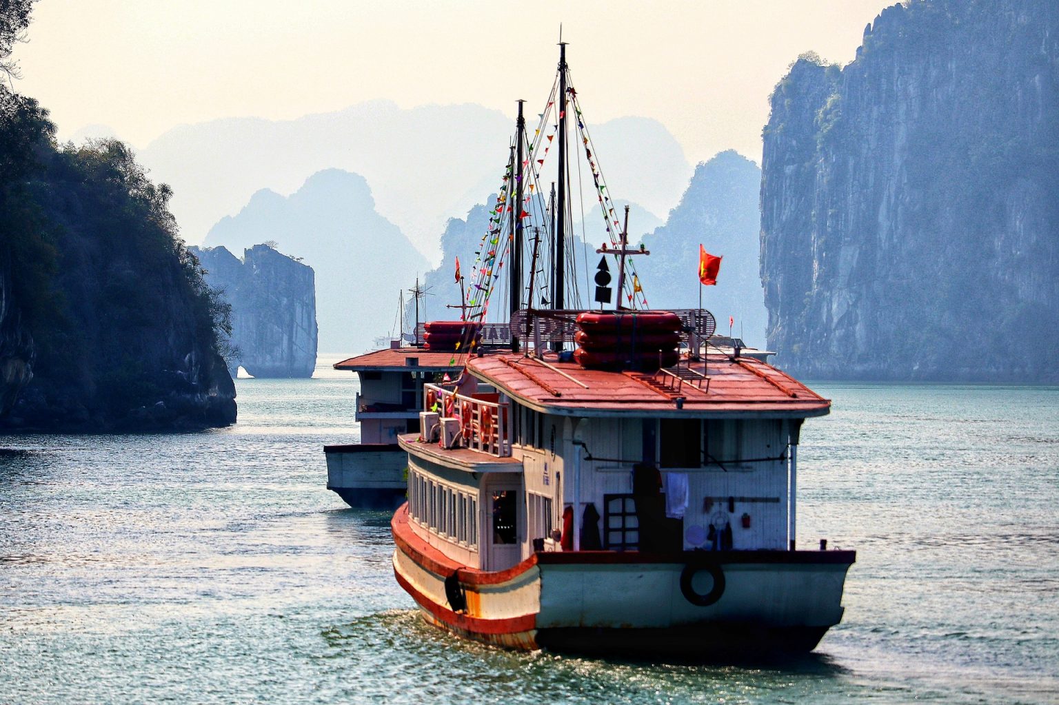 peony cruise halong bay