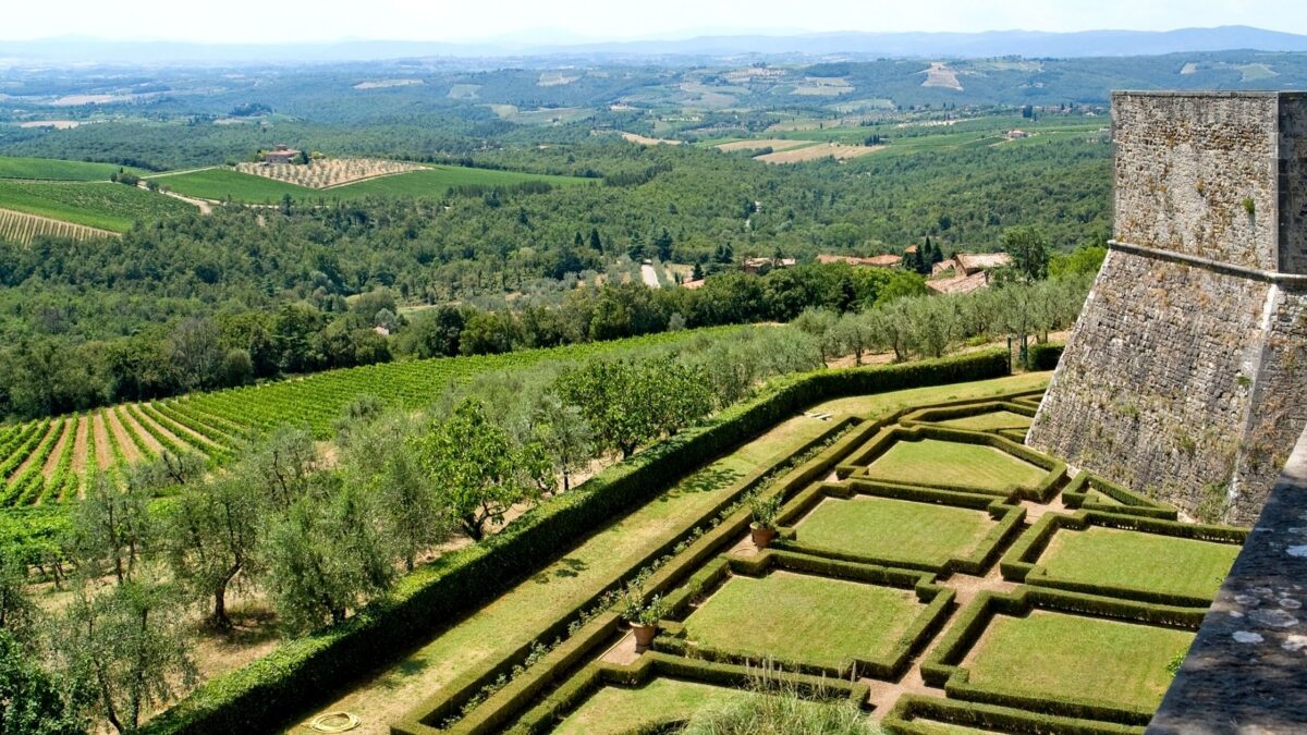 castles in Tuscany