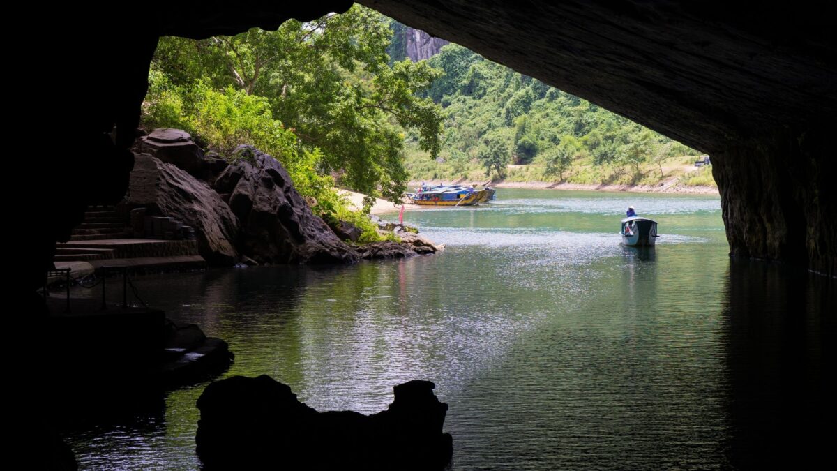 phong nha cave trip