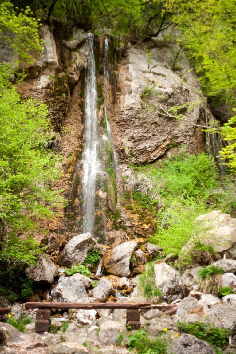 19 Pretty Waterfalls in Southern California You Should Visit