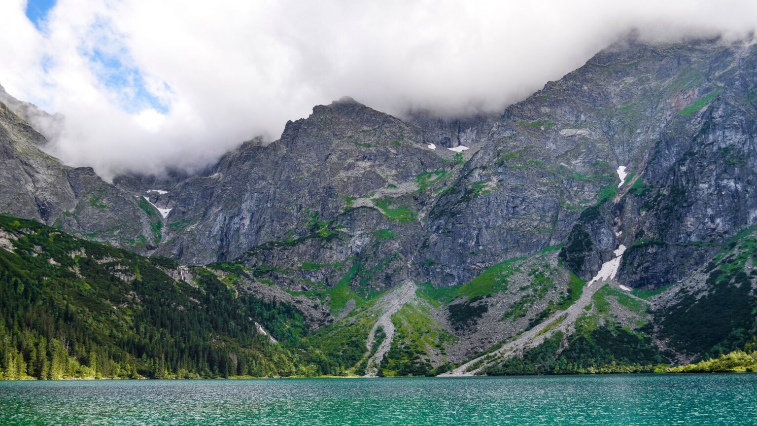 Morskie Oko Hike Guide - Plan This Epic Trip From Zakopane