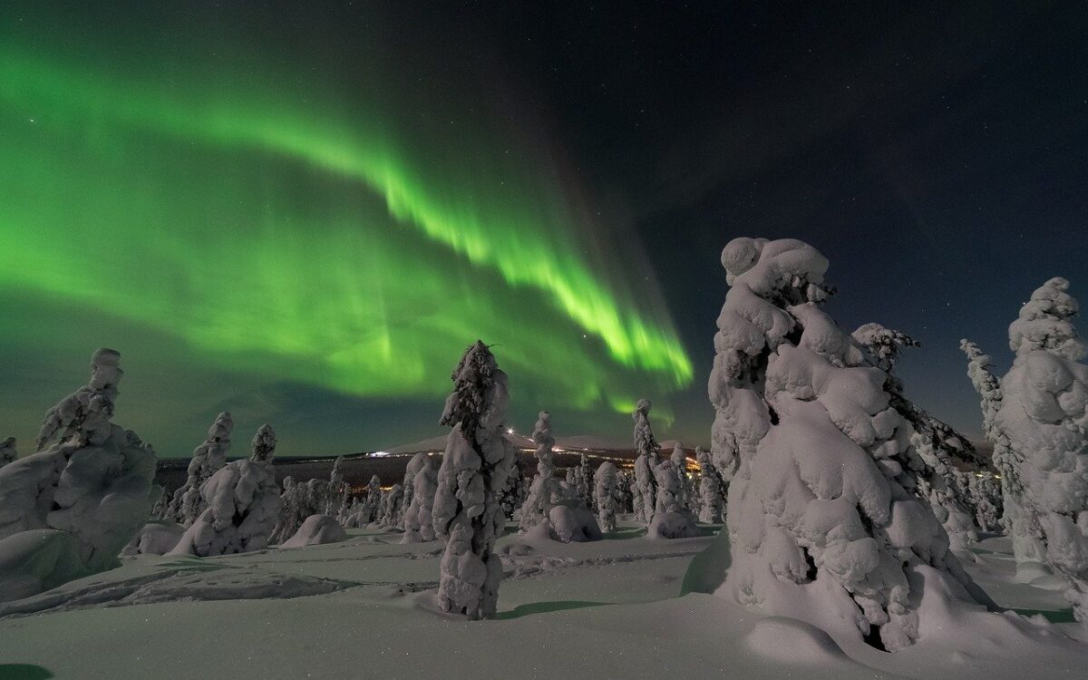 125 Northern Lights Quotes to Love Aurora Borealis More