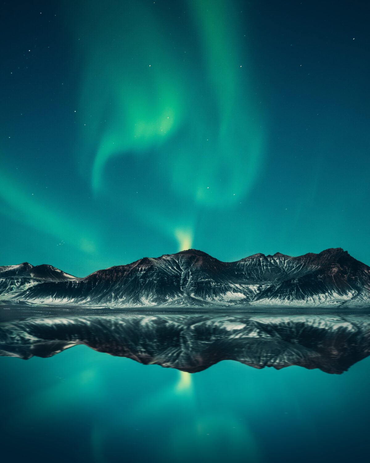 125 Northern Lights Quotes to Love Aurora Borealis More