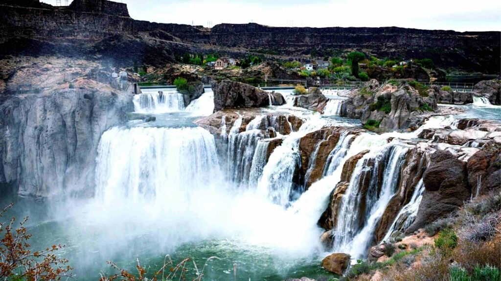 Shoshone Falls