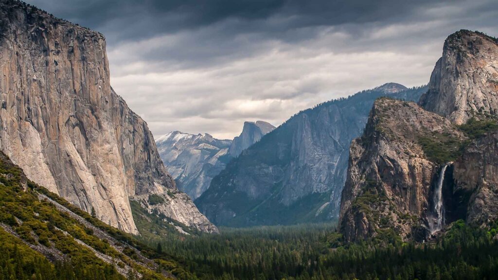 Yosemite national park sunset