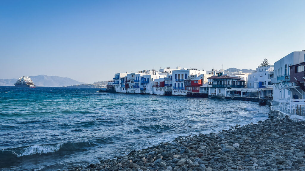 single travel to greece